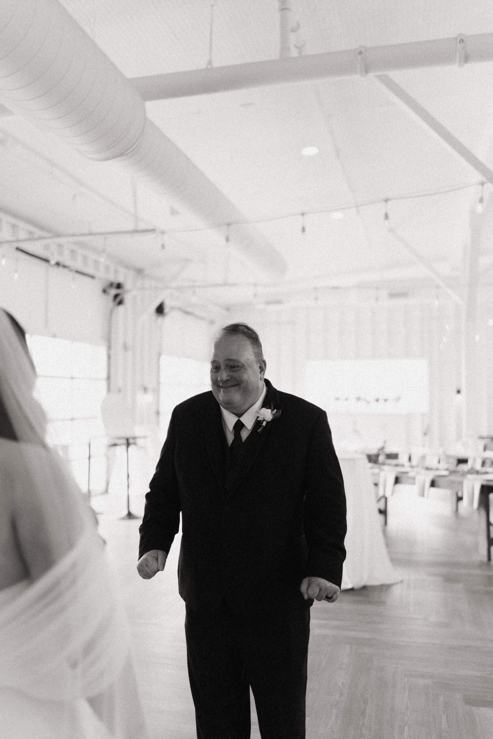 Dad seeing his daughter on her wedding day for the first time at 14TENN in Nashville, TN